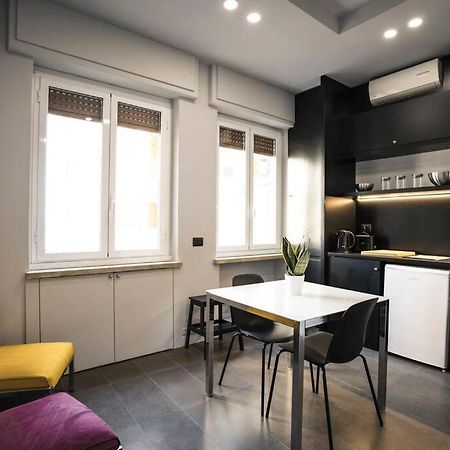 Casa Vacanze Bracco 45 เนเปิลส์ ภายนอก รูปภาพ