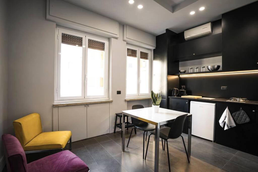 Casa Vacanze Bracco 45 เนเปิลส์ ภายนอก รูปภาพ